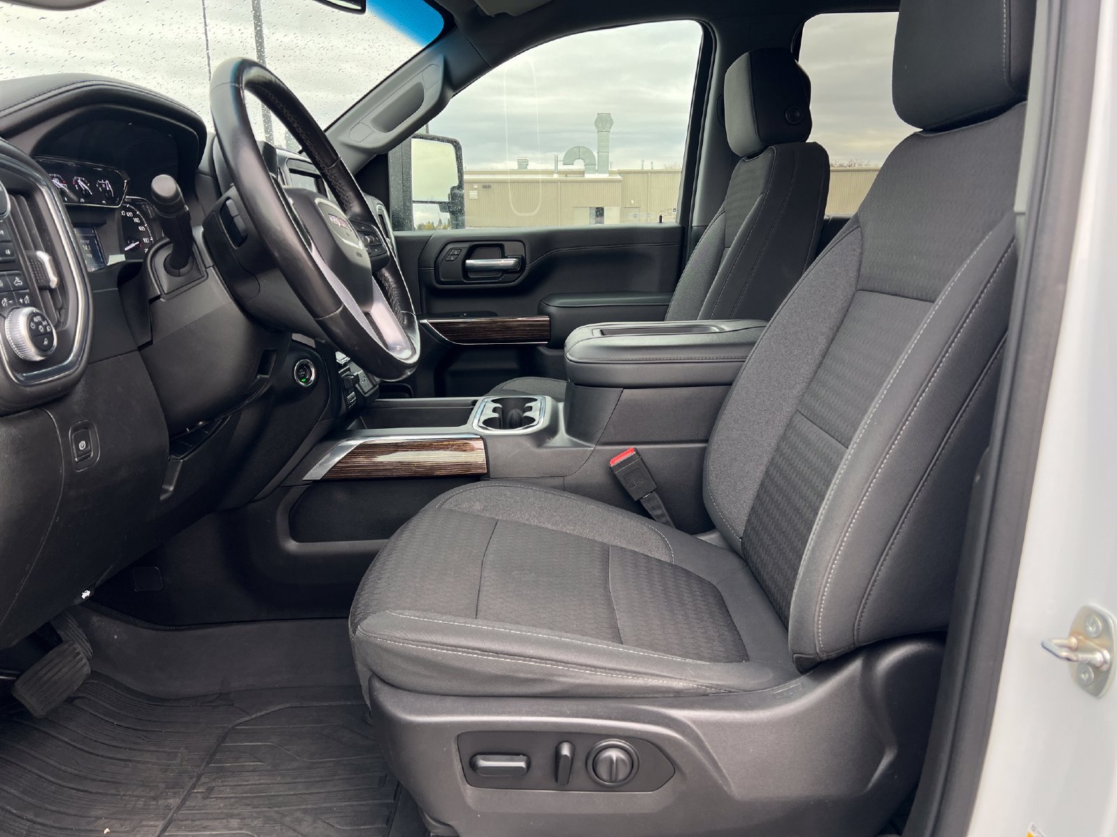Used 2021 GMC Sierra 3500 SLE w/ SLE Convenience Package AWD/4WD image 17