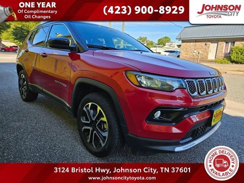 Used 2024 Jeep Compass Limited AWD/4WD image 1
