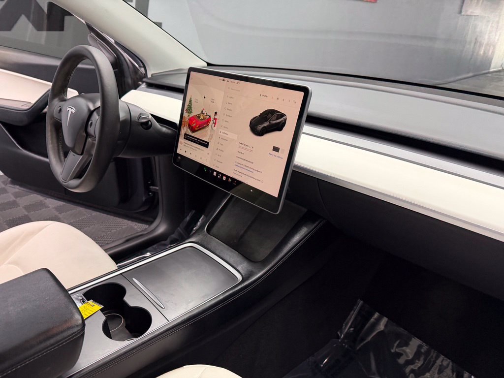 Used 2022 Tesla Model Y Performance AWD/4WD image 47