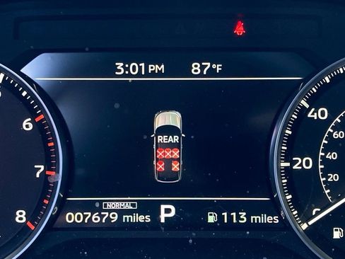 Used 2025 Mitsubishi Outlander ES image 16