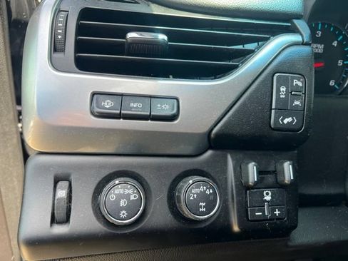 Used 2017 Chevrolet Tahoe Premier AWD/4WD image 13