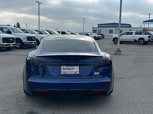 Used 2021 Tesla Model S Plaid image 4