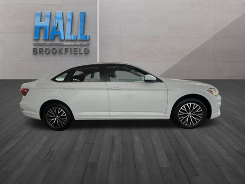 Certified 2020 Volkswagen Jetta SE image 7