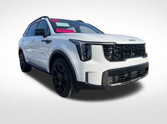 Certified 2025 Kia Sorento SX Prestige w/ Olive Brown Leather Package video 3