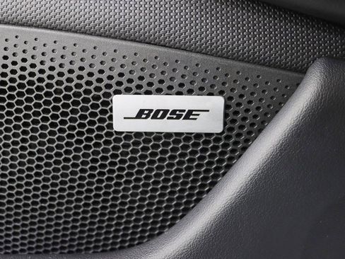 Used 2021 Porsche Taycan 4S image 34