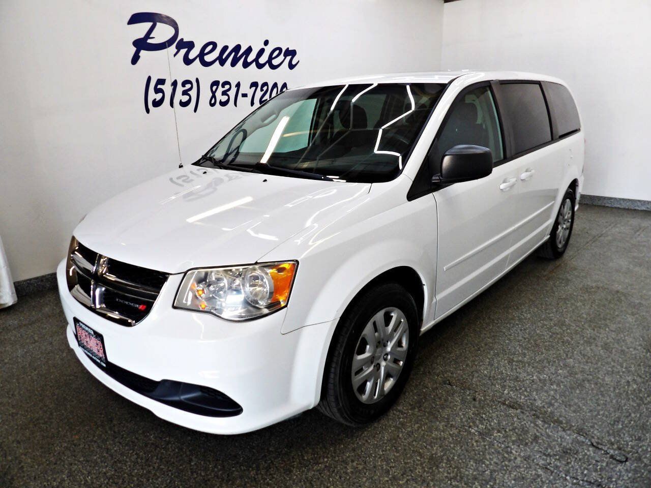 Used 2016 Dodge Grand Caravan SE w/ Quick Order Package 29E SE FWD image 1