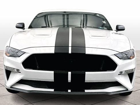 Used 2019 Ford Mustang GT RWD image 3