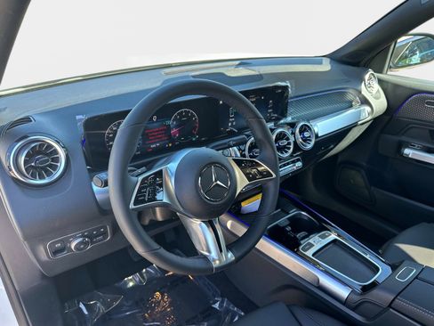 New 2026 Mercedes-Benz GLB 250 image 17