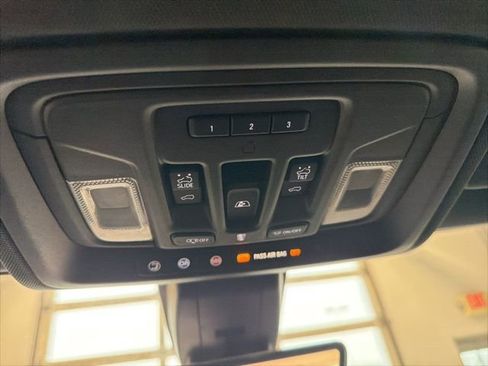 Used 2019 GMC Sierra 1500 AT4 w/ AT4 Premium Package image 15