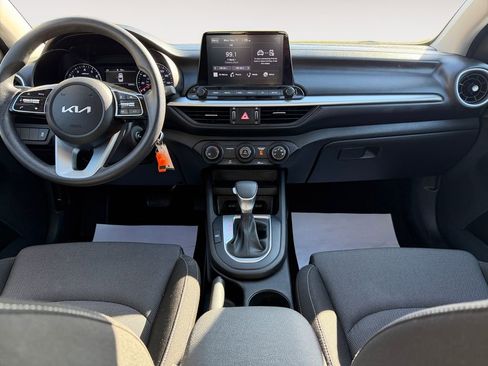 Used 2022 Kia Forte LXS image 19