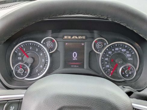 Used 2025 RAM 2500 Big Horn AWD/4WD image 26