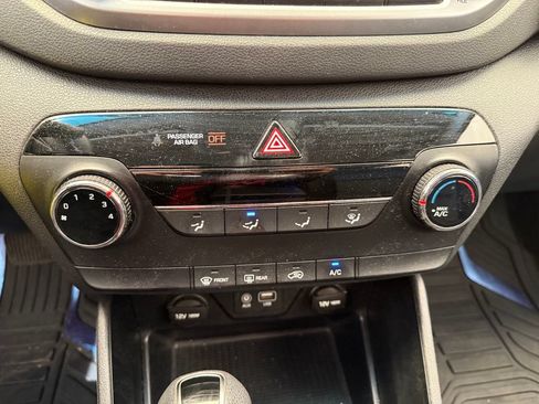 Used 2016 Hyundai Tucson SE w/ Option Group 02 FWD image 23