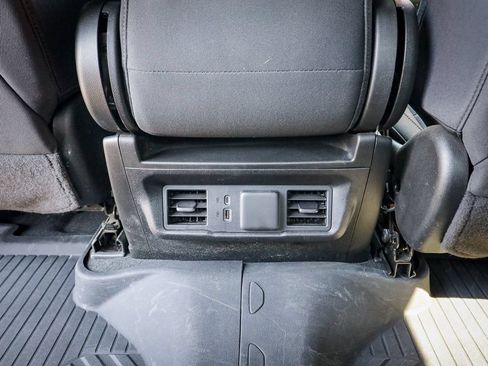 Used 2024 Chevrolet Silverado 1500 LT AWD/4WD image 32