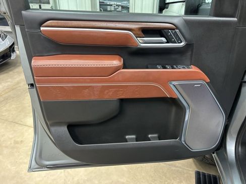 Used 2025 GMC Sierra 3500 Denali Ultimate image 13