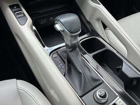 Used 2024 Kia Telluride S w/ S Sunroof Package FWD image 22