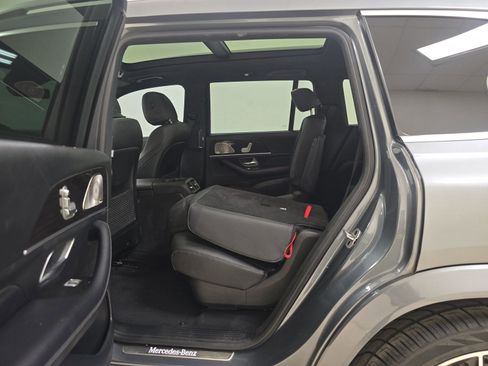 Used 2022 Mercedes-Benz GLS 450 4MATIC w/ AMG Line Exterior image 12