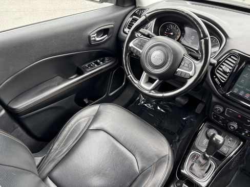 Used 2020 Jeep Compass Limited AWD/4WD image 21