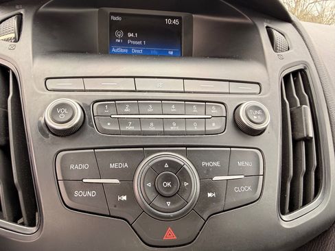 Used 2018 Ford Focus S image 12