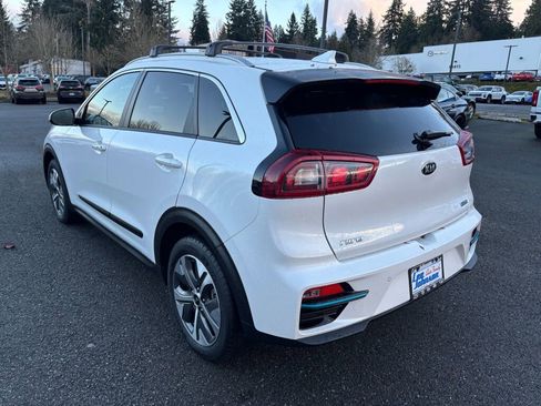 Certified 2019 Kia Niro EX Premium w/ Cold Weather Package 1.0 image 7