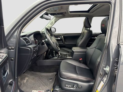 Used 2024 Toyota 4Runner TRD Pro AWD/4WD image 9