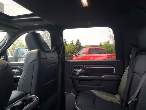 New 2026 RAM 2500 Laramie AWD/4WD image 9