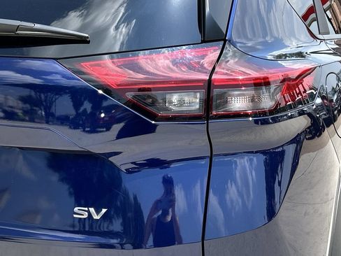 Used 2024 Nissan Rogue SV FWD image 7