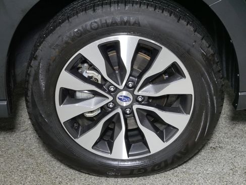 Used 2025 Subaru Outback Limited AWD/4WD image 15