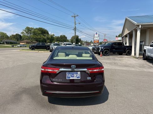 Used 2015 Toyota Avalon XLE Touring image 8