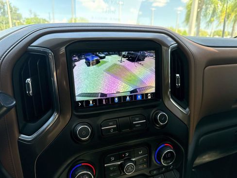 Used 2021 Chevrolet Silverado 3500 High Country AWD/4WD image 25