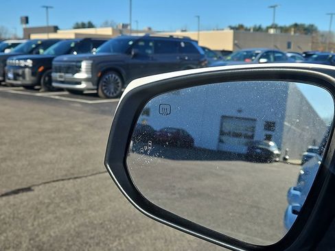 Used 2024 Toyota Sienna LE image 18