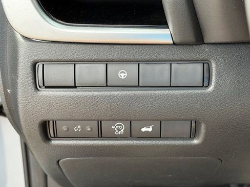 New 2026 Nissan Rogue SV AWD/4WD image 12