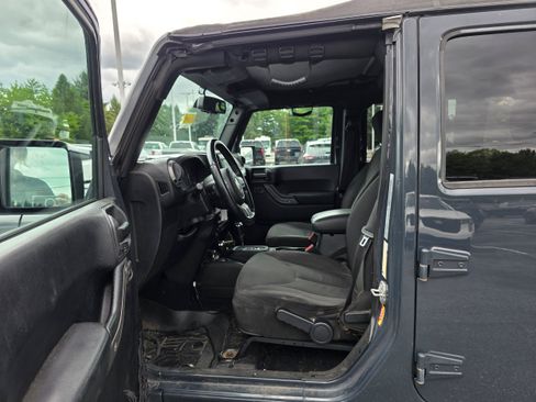Used 2017 Jeep Wrangler Unlimited Sport w/ Quick Order Package 24S AWD/4WD image 16