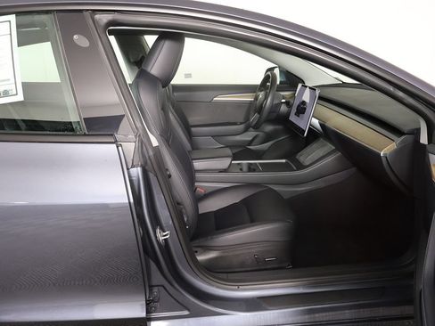 Used 2023 Tesla Model 3 Standard Range RWD image 33