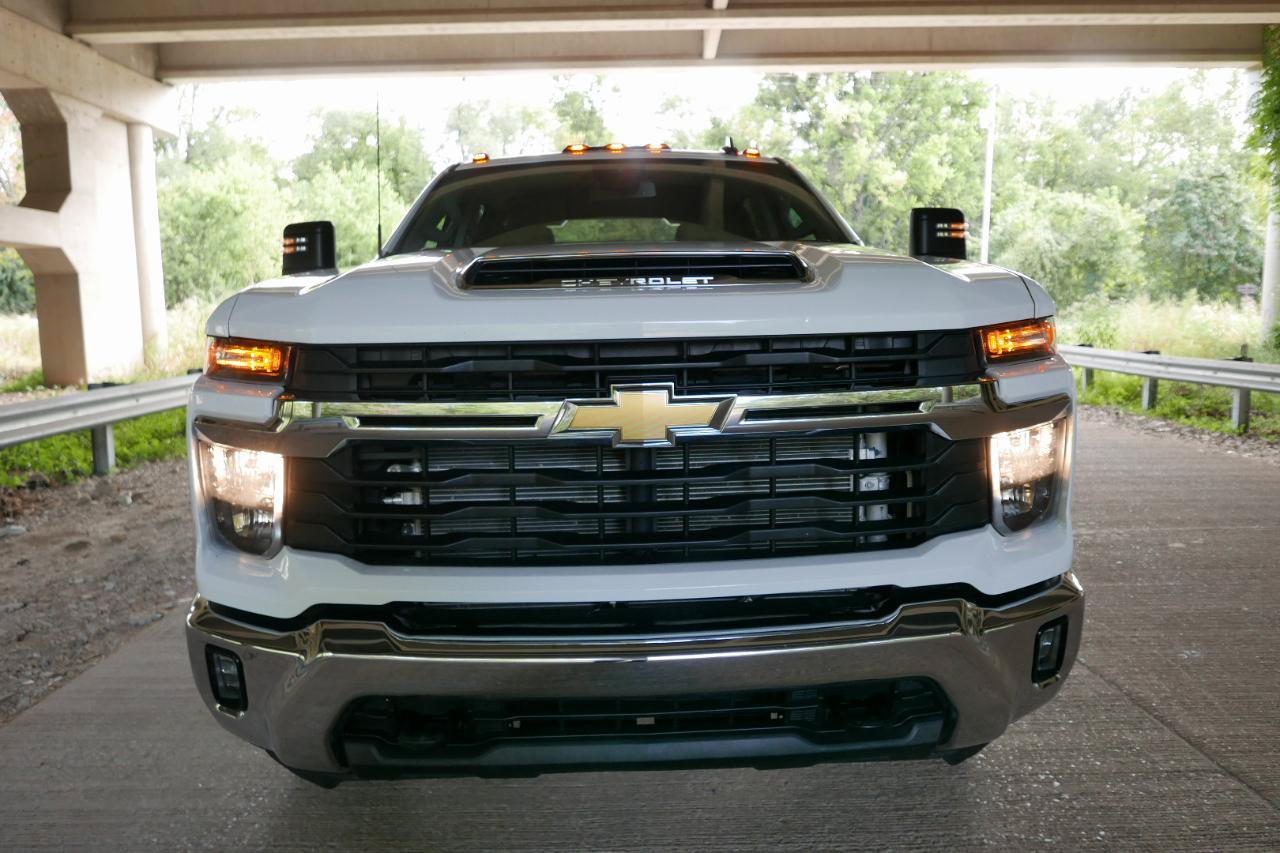 Used 2025 Chevrolet Silverado 3500 LT w/ Convenience Package AWD/4WD image 28