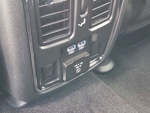 Used 2021 Jeep Grand Cherokee Limited w/ Premium Lighting Group AWD/4WD image 23