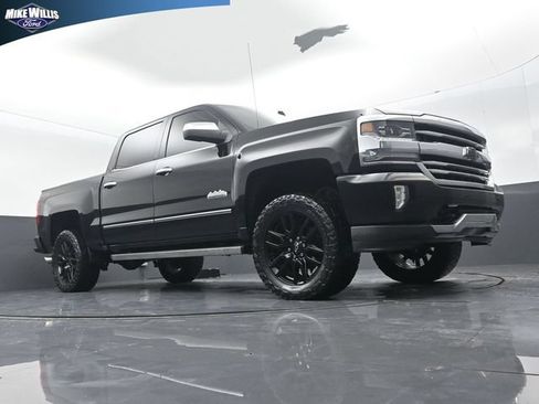 Used 2018 Chevrolet Silverado 1500 High Country AWD/4WD image 17