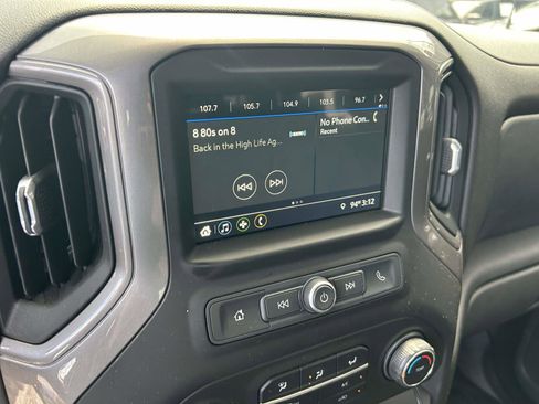 Used 2019 Chevrolet Silverado 1500 Custom Trail Boss w/ Custom Convenience Package AWD/4WD image 21