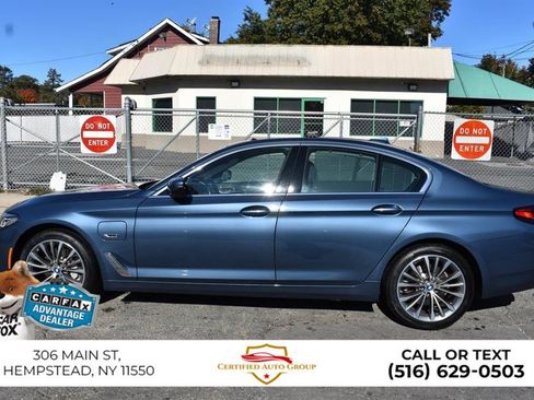 Used 2023 BMW 530e xDrive w/ Premium Package image 9