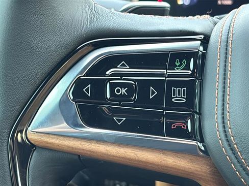 New 2025 Jeep Grand Cherokee Summit image 27