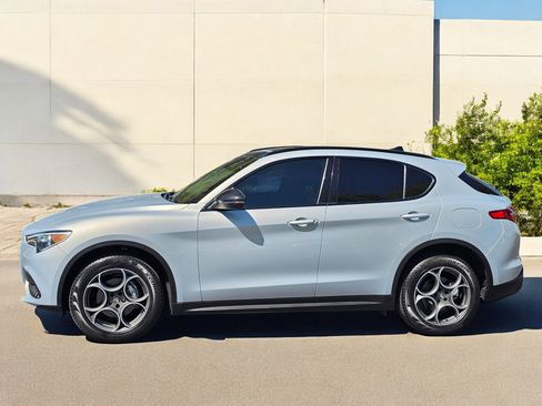 Used 2021 Alfa Romeo Stelvio Sprint w/ Nero Edizione image 11