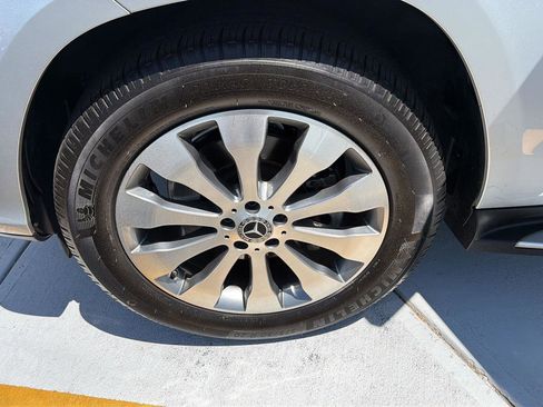 Used 2019 Mercedes-Benz GLS 450 4MATIC image 37