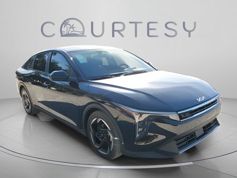 New 2025 Kia K4 EX FWD image 5