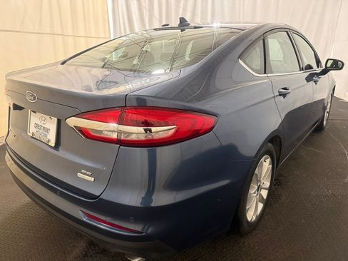 Used 2019 Ford Fusion SE image 12