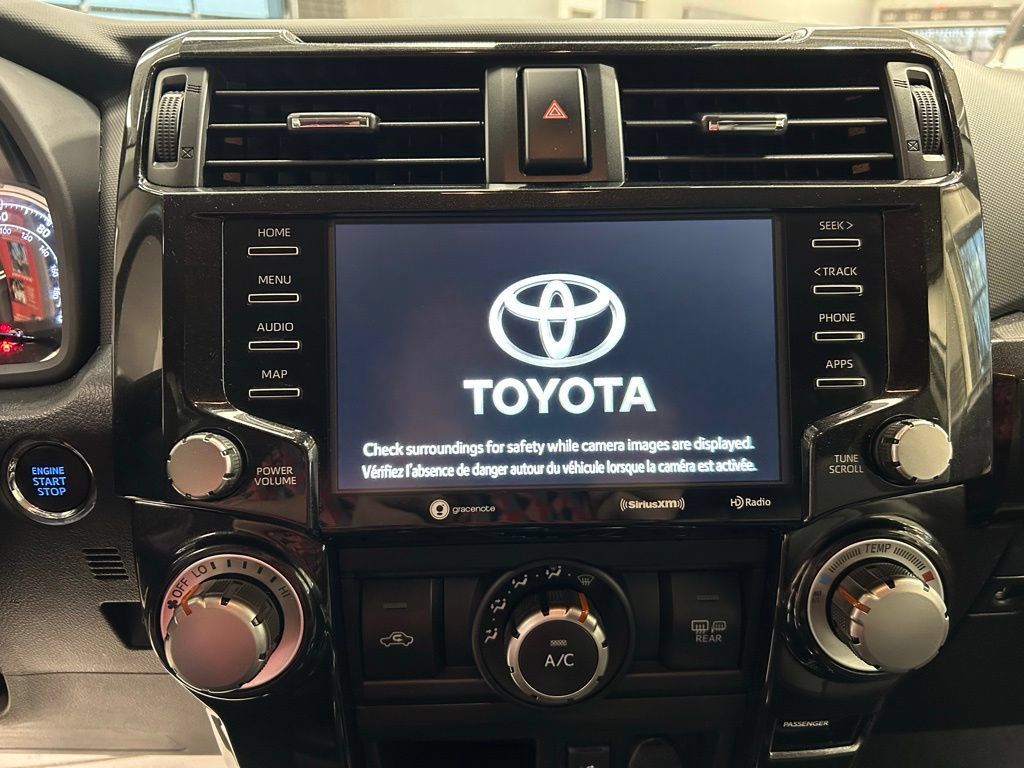 Used 2024 Toyota 4Runner TRD Off-Road Premium AWD/4WD image 18