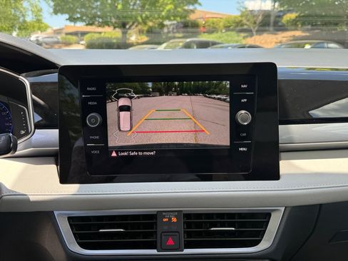 New 2026 Volkswagen Taos SEL AWD/4WD image 19