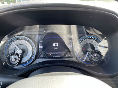 Certified 2022 RAM 1500 Limited image 17