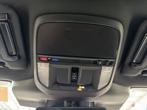 Used 2025 Subaru Forester Premium AWD/4WD image 18