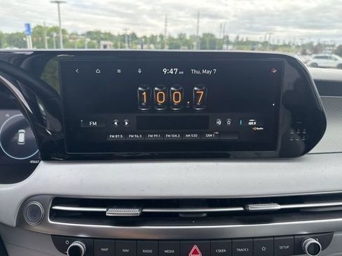 Used 2023 Hyundai Palisade SEL FWD image 17