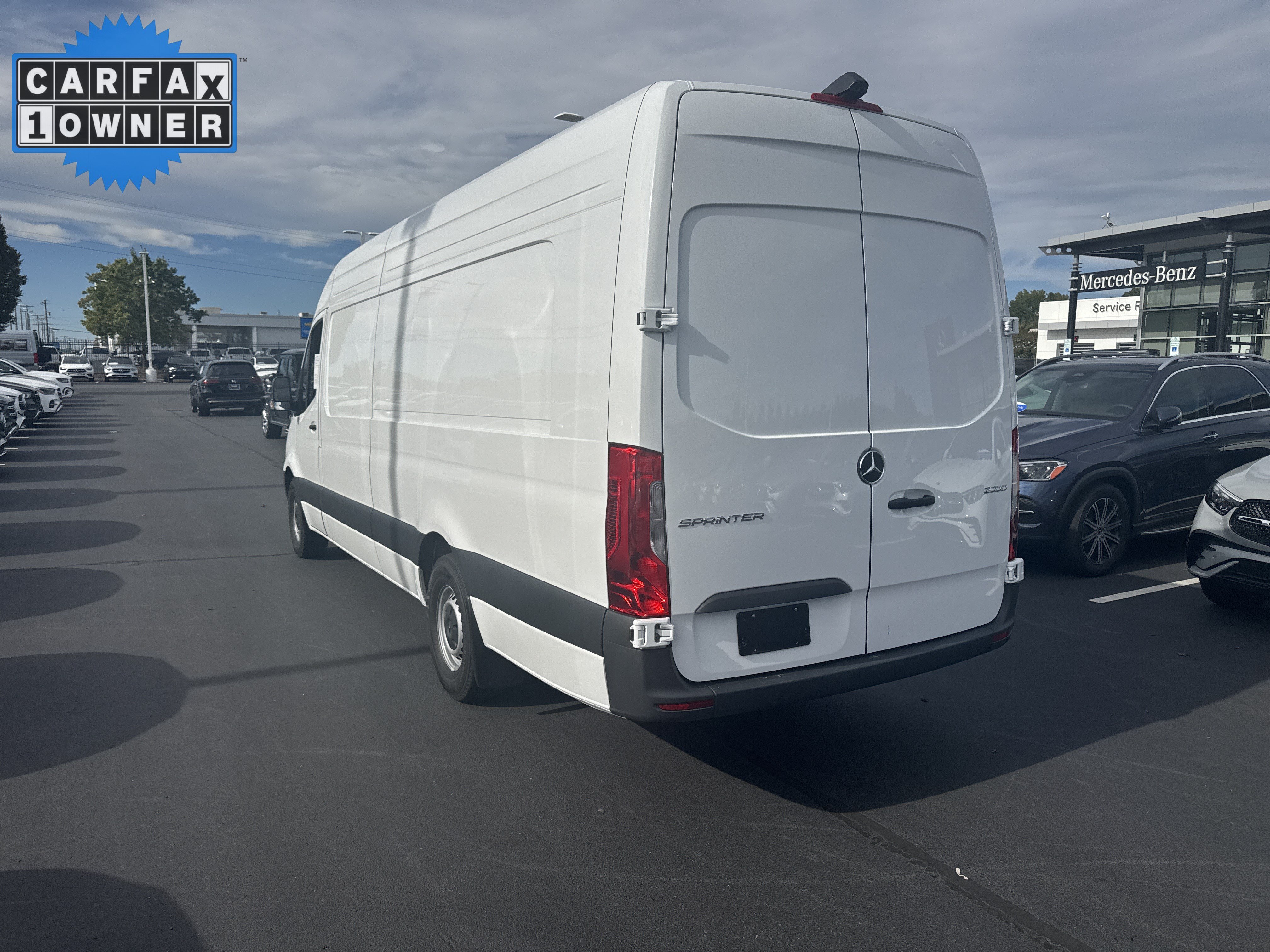 Used 2025 Mercedes-Benz Sprinter 2500 image 8