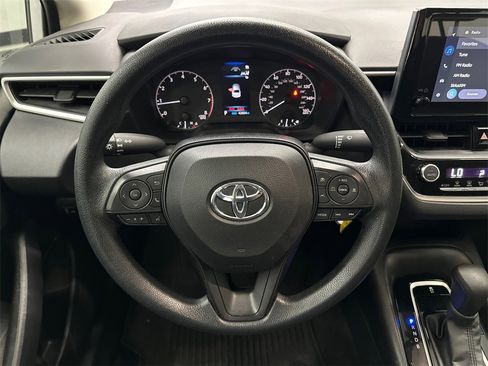 Used 2023 Toyota Corolla LE image 22
